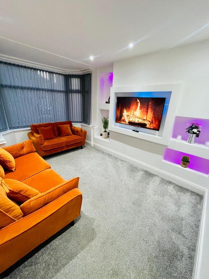 Brand New Modern 3 Bedroom Home Blackpool Ngoại thất bức ảnh