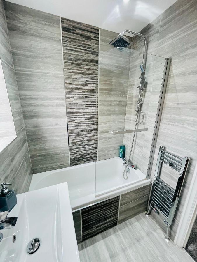 Brand New Modern 3 Bedroom Home Blackpool Ngoại thất bức ảnh